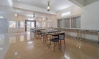 Treebo The Regalia Rooms With Mountain View