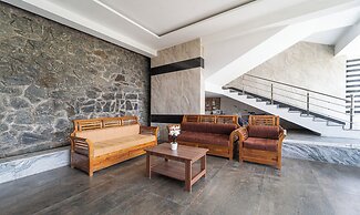 Treebo The Regalia Rooms With Mountain View