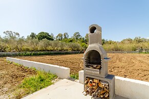 White Villa With Swimming Pool