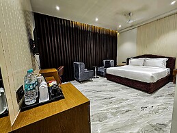 Hotel S Crown Somnath