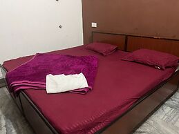 Goroomgo Blessing Inn Jalandhar