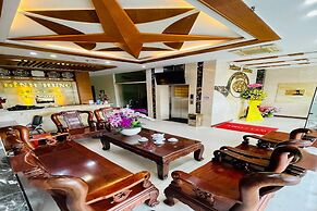 Binh Hung Hotel