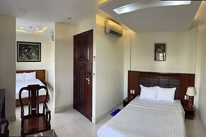 Binh Hung Hotel