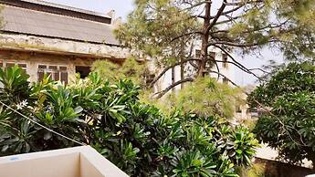 Goroomgo Raja Guest House Jalandhar