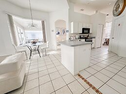 Grand Luxury Deluxe 4BR Pool Home Near Disney