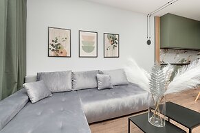 Apartment Stacja Łódź Estate by Renters