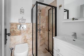 Rustic House With View Balcony in Ayvalik