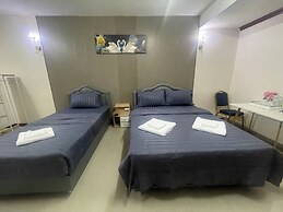 2B Cozy Hostel