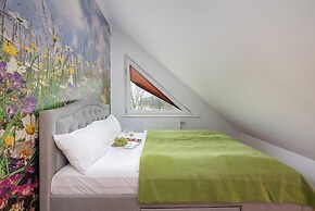 Apartment With Balcony by Renters