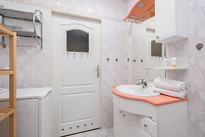 Apartment With Balcony by Renters