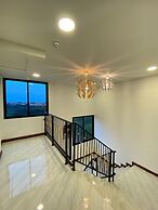 arunsakhon luxury condo
