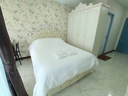 arunsakhon luxury condo