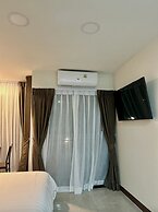 arunsakhon luxury condo