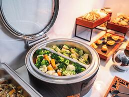 L'Signature Hotel & Spa