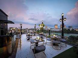 L'Signature Hotel & Spa