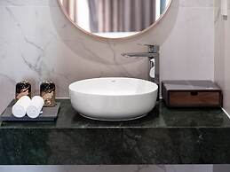 L'Signature Hotel & Spa