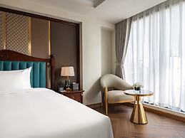 L'Signature Hotel & Spa