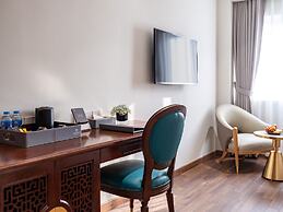 L'Signature Hotel & Spa