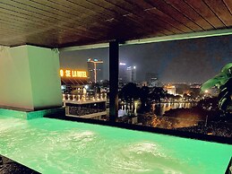 L'Signature Hotel & Spa