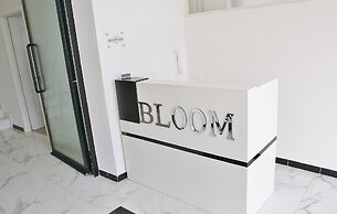 BLOOM