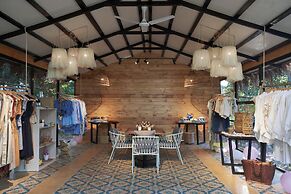 Larisa Resort - Ashwem