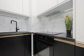 Cosy Apartment With Parking by Renters