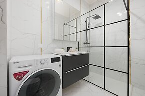 Cosy Apartment With Parking by Renters