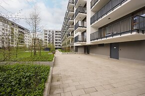 Cosy Apartment With Parking by Renters