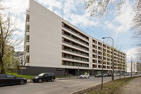 Cosy Apartment With Parking by Renters