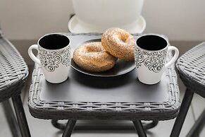 Cosy Apartment With Parking by Renters