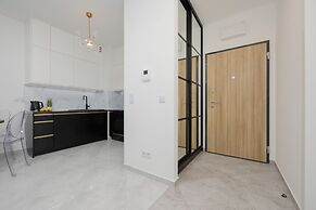 Cosy Apartment With Parking by Renters