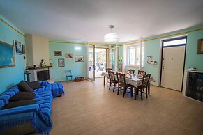 Villa Civico 32 Near The Sea With Pool