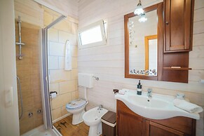 Villa Civico 32 Near The Sea With Pool