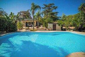 Villa Civico 32 Near The Sea With Pool