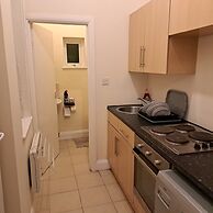 Family-friendly Studio Flat in Dagenham