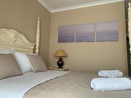 Villa Vinovo 3 En-suite Bedroom Apartment