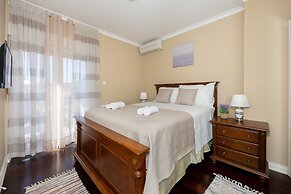 Villa Vinovo 3 En-suite Bedroom Apartment