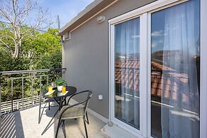 Lovely 1 Bedroom Apartment