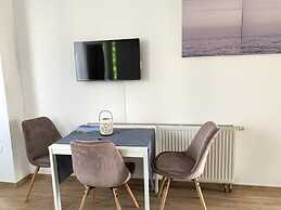 Lovely 1 Bedroom Apartment