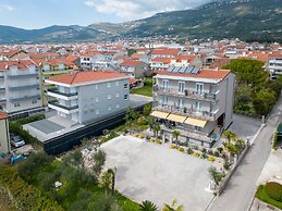 Lovely 1 Bedroom Apartment