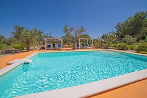 Masseria Le Palmentelle Pool And Garden