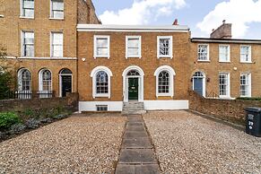 The New Cross Premier Room