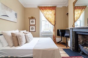 The New Cross Premier Room