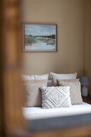 The New Cross Premier Room