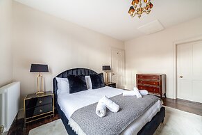 The New Cross Premier Room