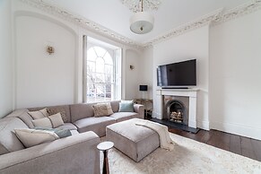 The New Cross Premier Room