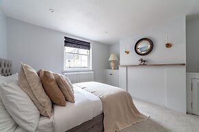 The New Cross Premier Room