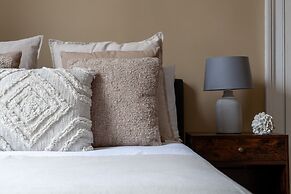 The New Cross Premier Room