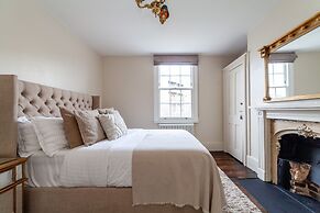 The New Cross Premier Room