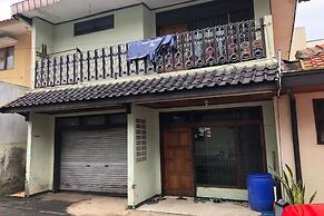 OYO 93846 Gerlong Homestay